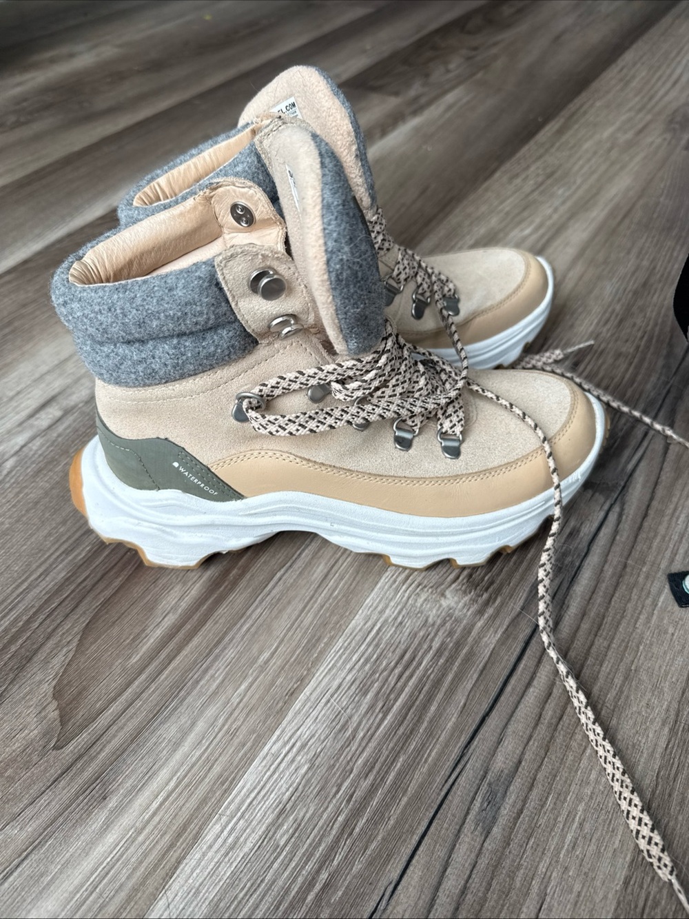 Sorel Kids Tan and Gray Lace-Up Trek Boots